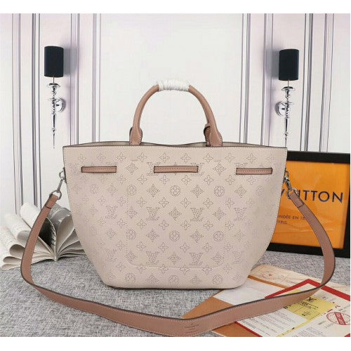 M54403 Girolata Tote Bag Mahina Leather
