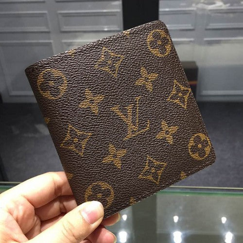 M60883 Billfold With 10 Credit Card Slots Monogram Canvas