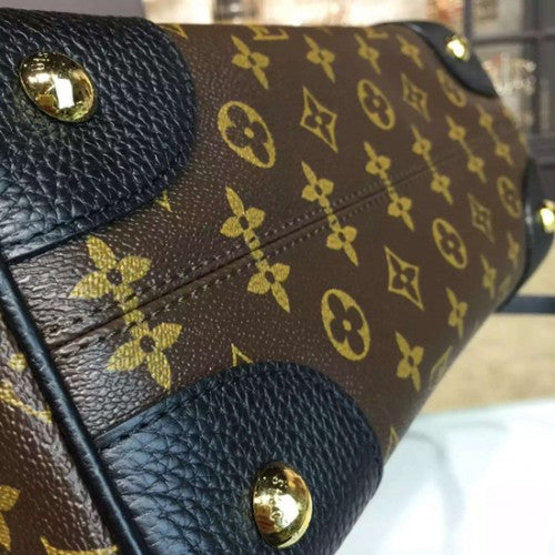 M50058 Retiro Shoulder Bag Monogram Canvas