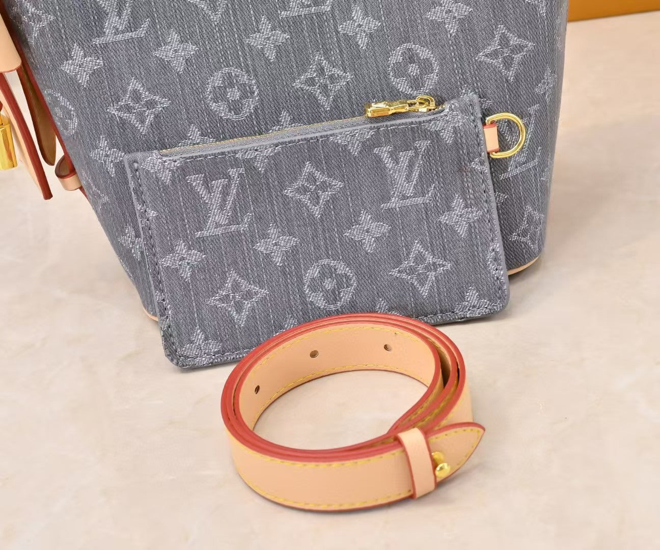 M45125 Bucket Shoulder Bag, Monogram Canvas Grey Jean.