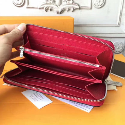 Supreme Zippy Organizer M67720 Epi Leather