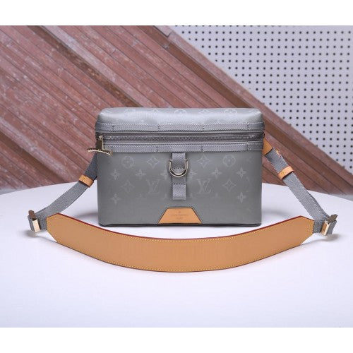 M43895 Messenger PM Monogram Glaze