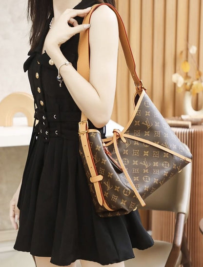 M40587 Sully Hobo Bag Monogram Canvas. MM/GM