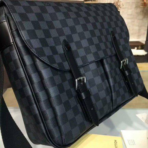 N41500 Christopher Messenger Bag Damier Graphite Canvas