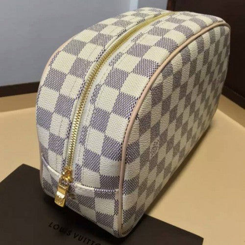 N41420 Toiletry Bag 25 Damier Azur Canvas