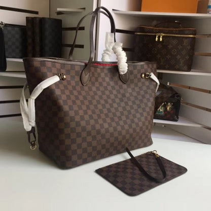 M40995 Neverfull MM Shoulder Bag Monogram Canvas