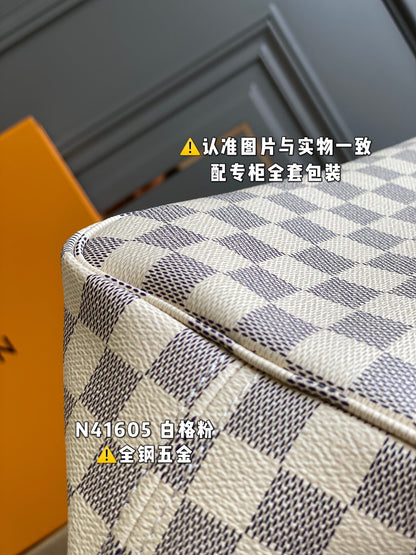 M40995 NEVERFULL WHITE DAMIER CANVAS BAGS.  MM/GM