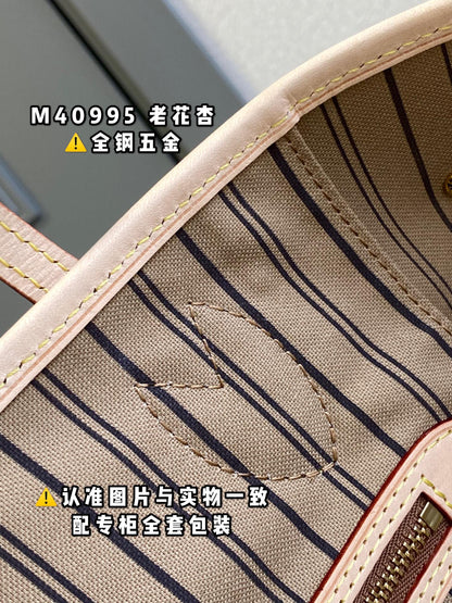 M40995 Neverfull Shoulder Bag Monogram Canvas Bag. MM/GM