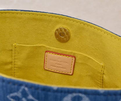 M53609 Bucket Shoulder Bag Monogram Canvas Blue Jean..