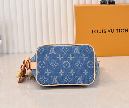 M53609 Bucket Shoulder Bag Monogram Canvas Blue Jean..